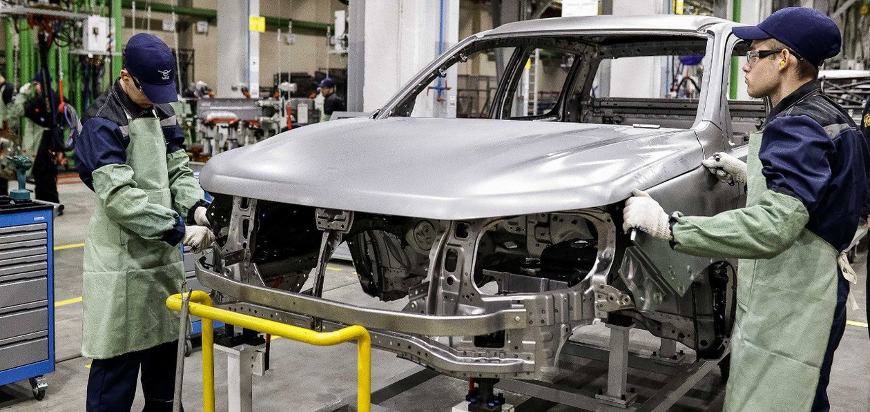 На УАЗе началось серийное производство Sollers ST6 и ST8