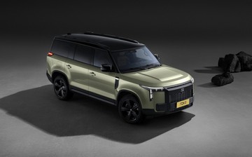 Автомобили Rox официально доехали до Петербурга