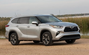 Toyota Highlander попал под отзыв в России