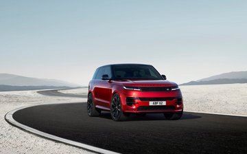Jaguar Land Rover приостановил поставки автомобилей в США