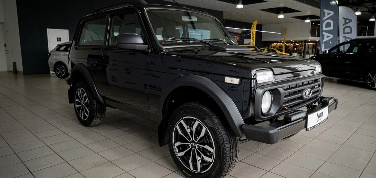 Lada Niva Sport доехала до петербургских дилеров