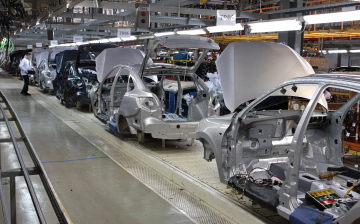 Российские автопроизводители столкнулись с трехкратным падением прибыли