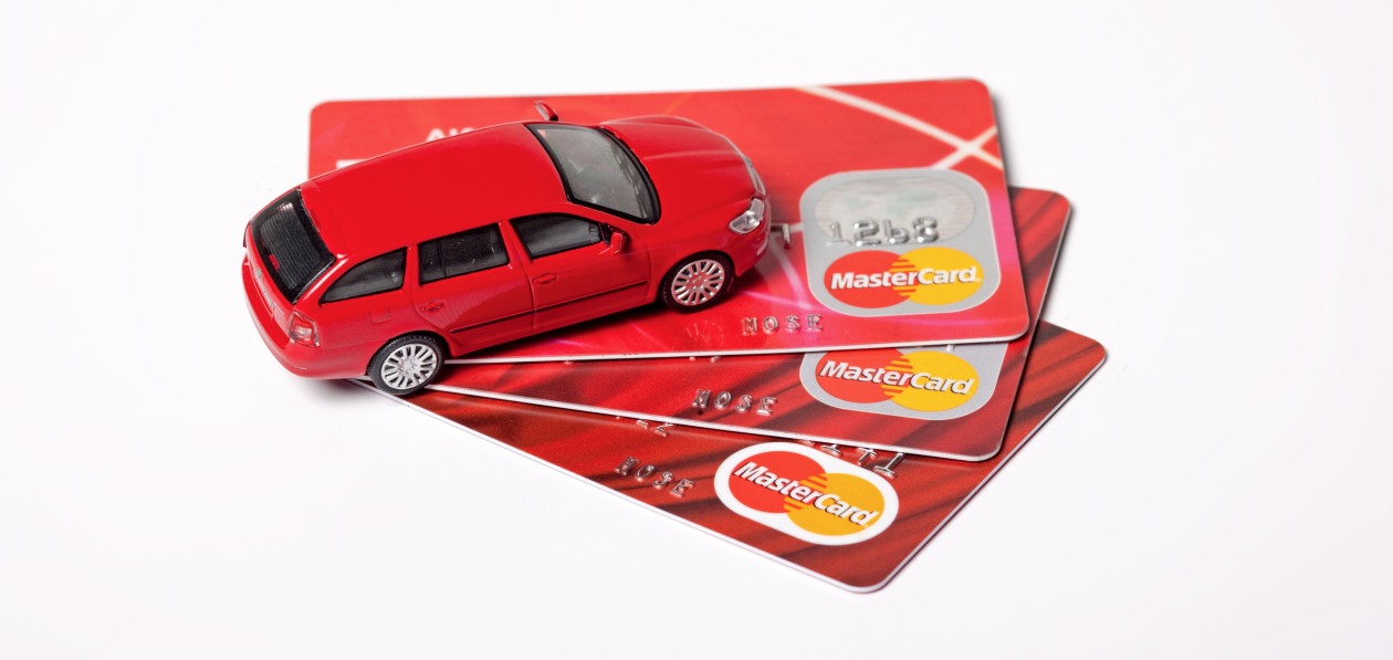 Цены на автомобили в России установили новые рекорды