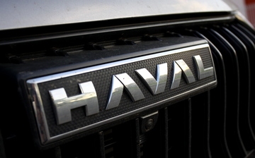 За год российский авторынок упал почти на 16%