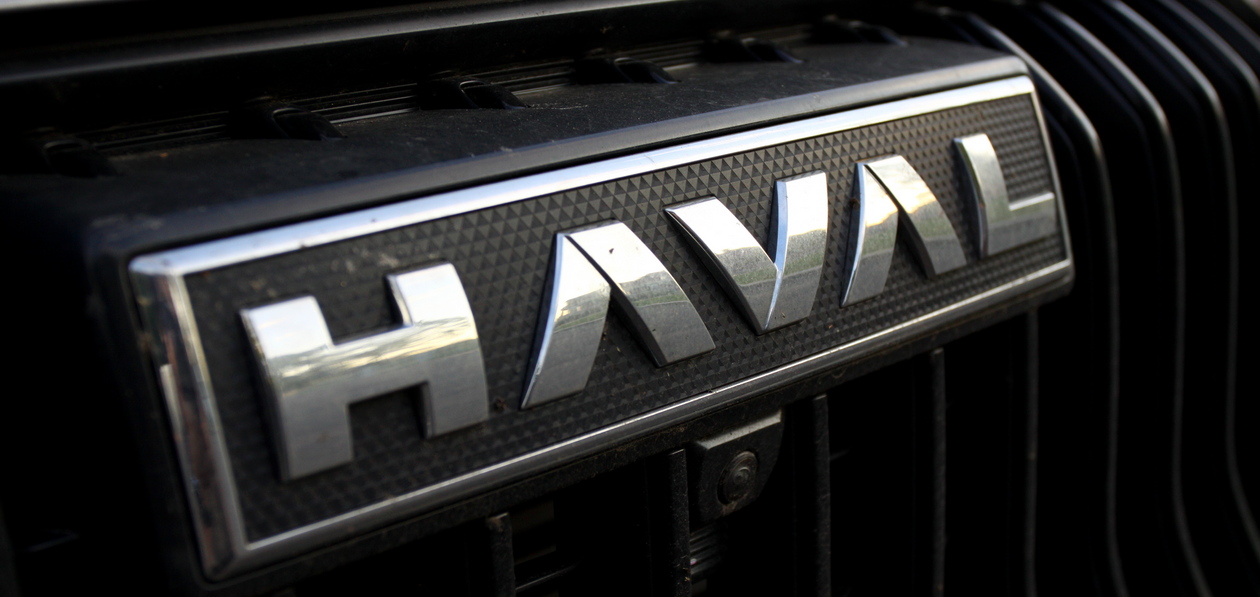 За год российский авторынок упал почти на 16%