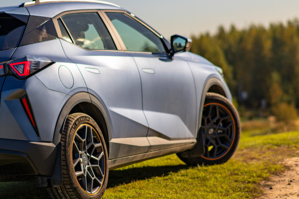 Китай запретит выдвижные дверные ручки на автомобилях