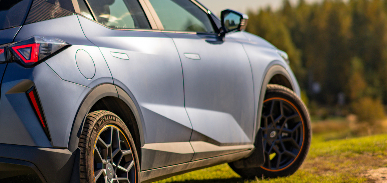 Китай запретит выдвижные дверные ручки на автомобилях