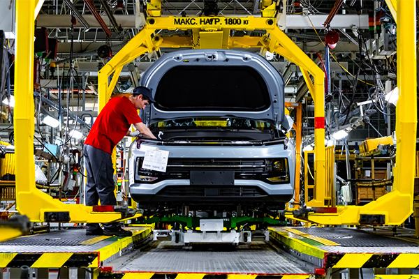 Названо количество «легковушек», произведенных в РФ за два месяца