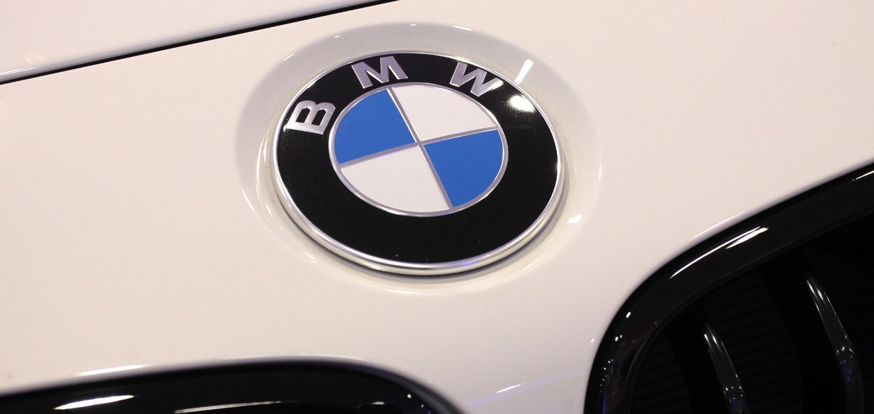 «Китайцы» и BMW: названы лидеры сегмента премиум авторынка РФ
