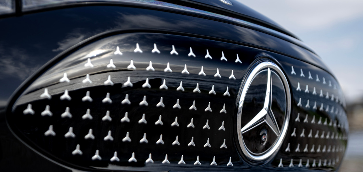 Электромобили Mercedes поедут на корейских аккумуляторах