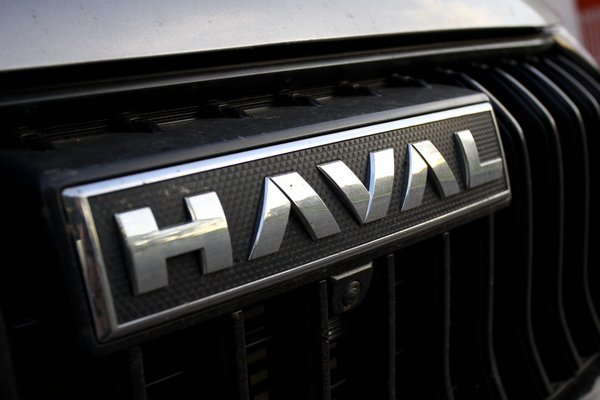 Стало известно, сколько новых «легковушек» продали в России в марте