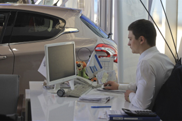 За месяц авторынок Петербурга вырос на четверть