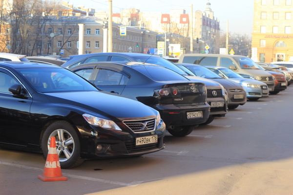 В Петербурге подорожает платная парковка