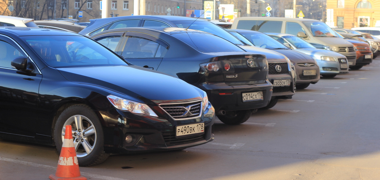 В Петербурге подорожает платная парковка
