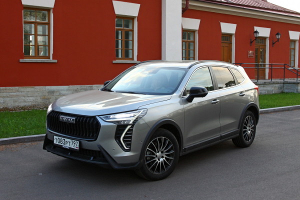 Названы самые популярные автомобили в Петербурге в первой половине года