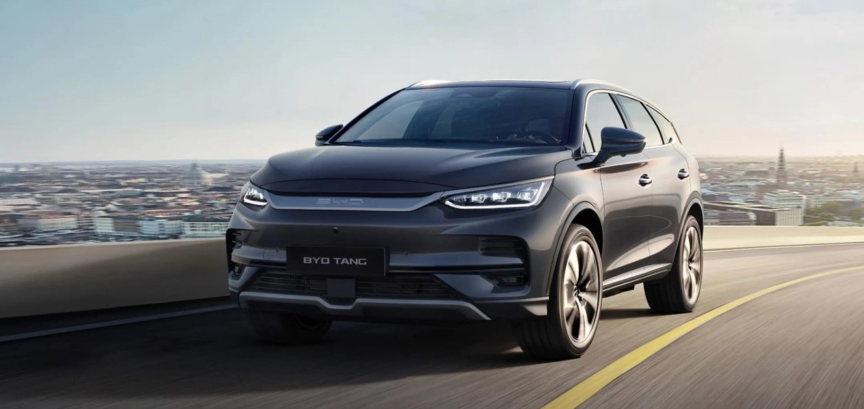 BYD отзывает 183 тысячи машин в Китае