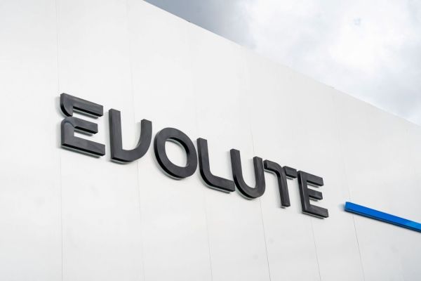 Российский Evolute нарастил дилерскую сеть почти вдвое
