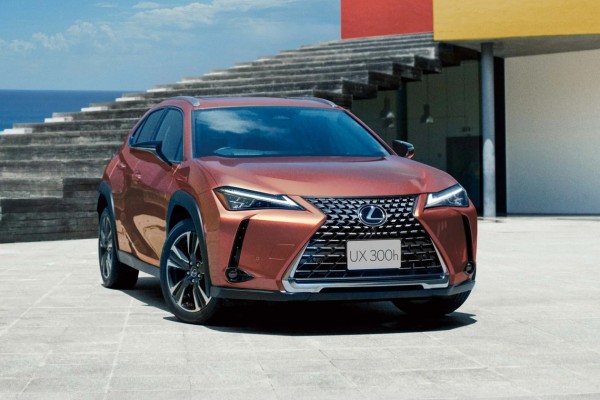 Lexus прекратит производство кроссовера UX в 2027 году