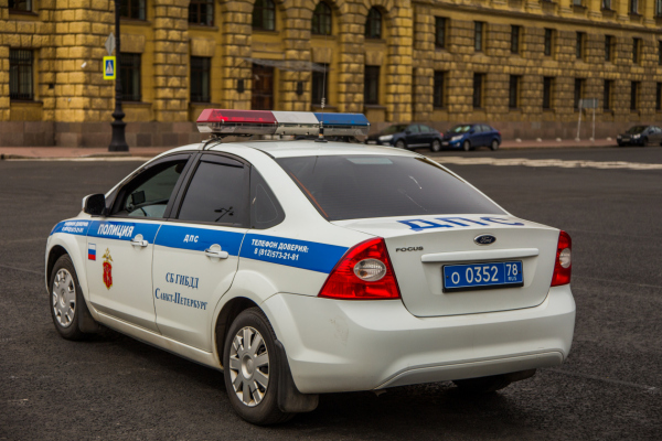Водителям разрешили показывать права через QR-код в «Максе»