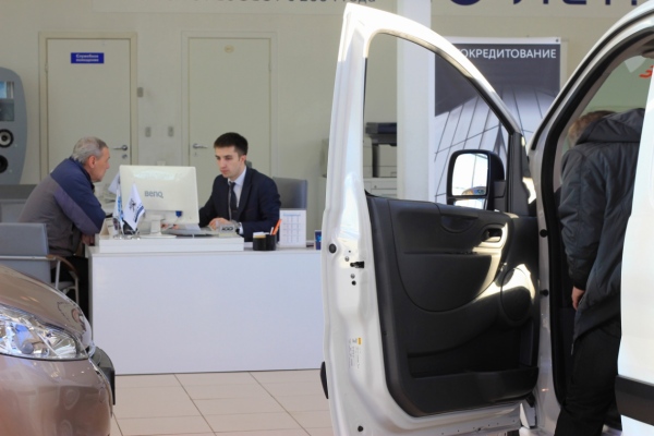 Российский авторынок пошел на спад в конце сентября