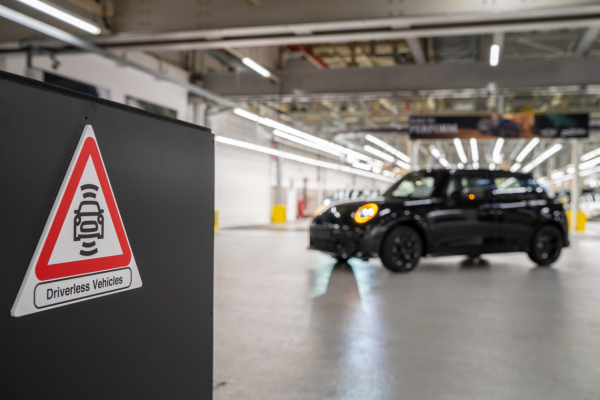 Автопилот BMW перевез миллион машин