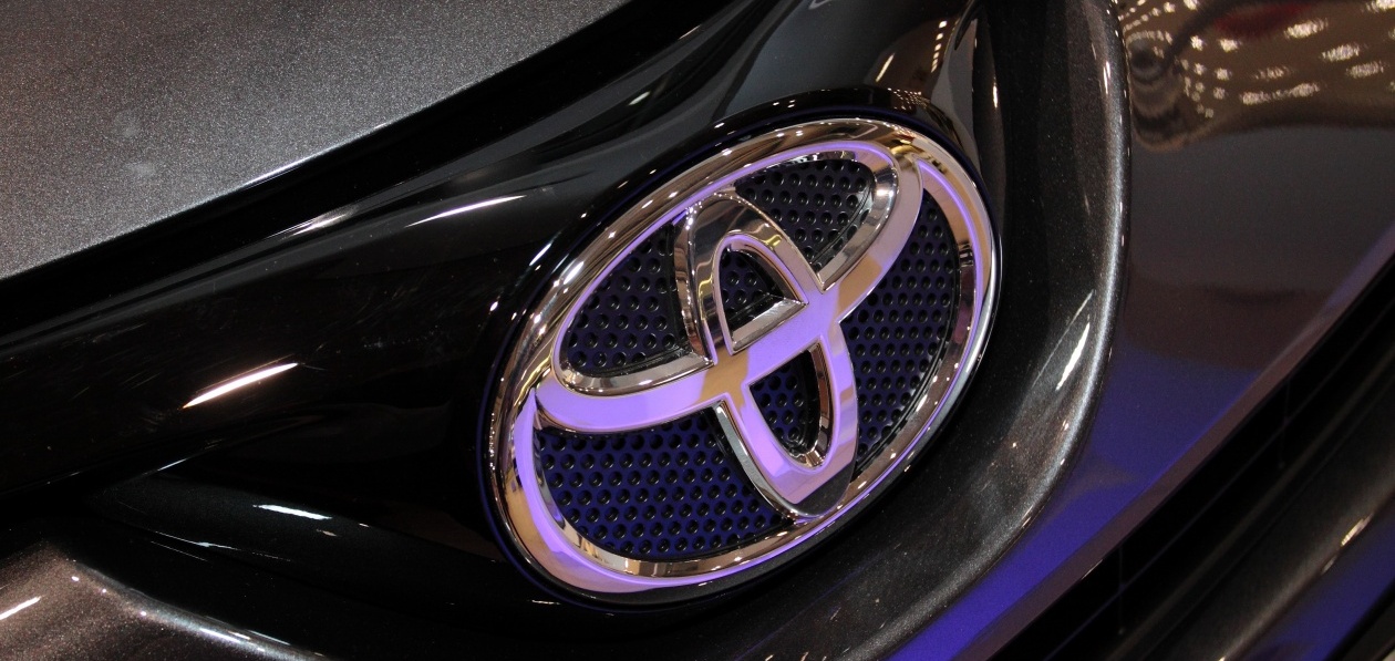 Toyota разрабатывает гибрид нового поколения