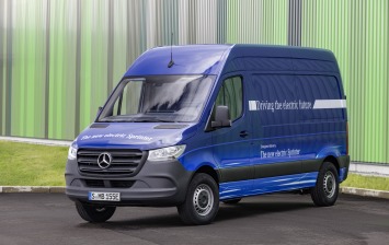 Новый Mercedes Sprinter появится в России осенью