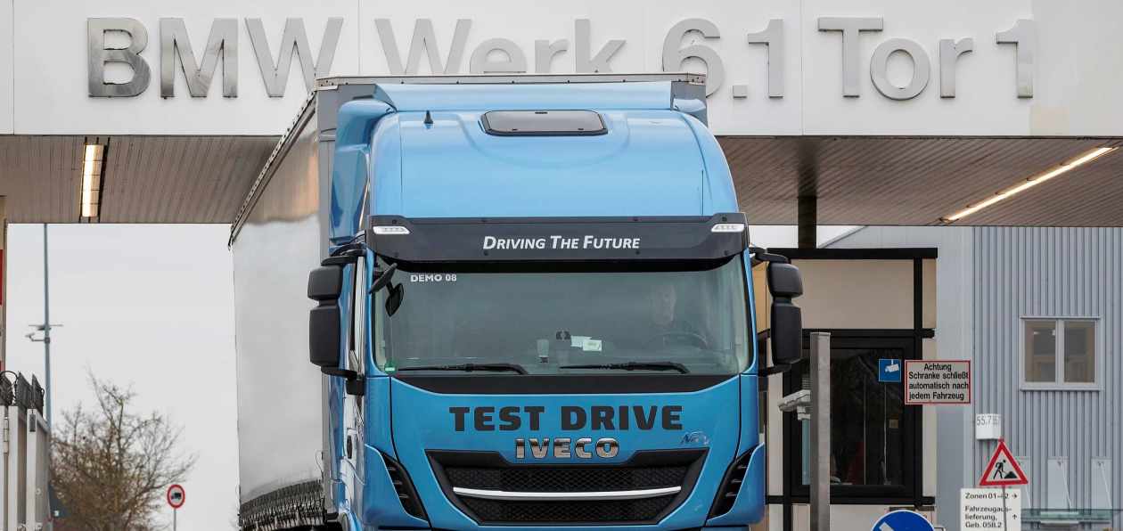 Iveco займется логистикой BMW