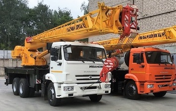 Автомобильные краны «Ивановец» отправились в Узбекистан