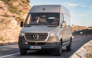 Mercedes-Benz выводит на российский рынок новый Sprinter
