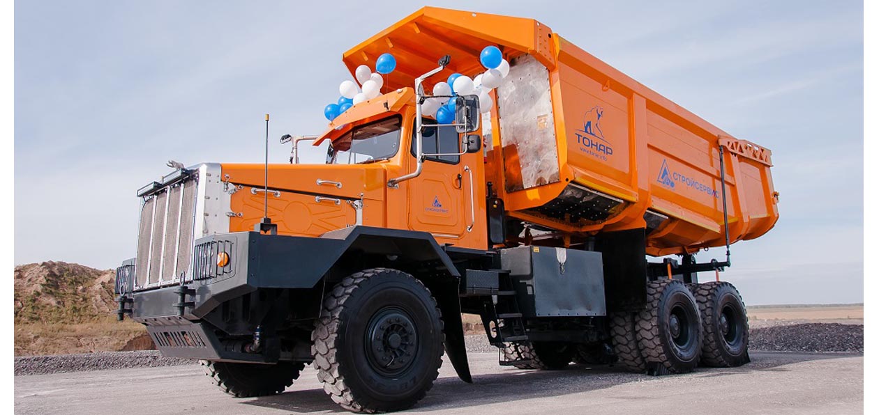 В Кузбассе представили углевоз Тонар-750114