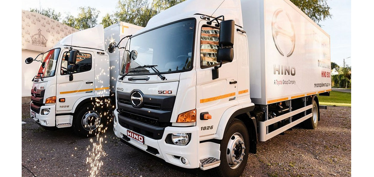 Компания Hino приступила к продажам обновленных грузовиков с Евро-5