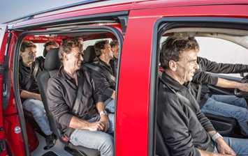 Mercedes-Benz продает машины с Чемпионата Мира