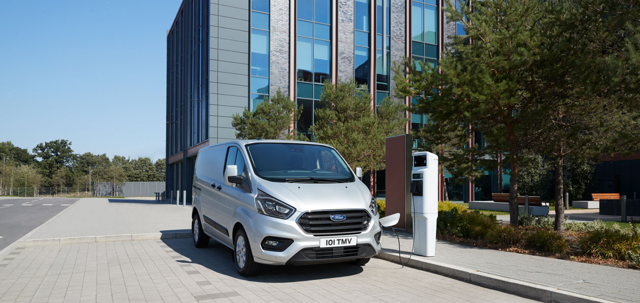 Ford расширит эксплуатацию гибридных «Транзитов»
