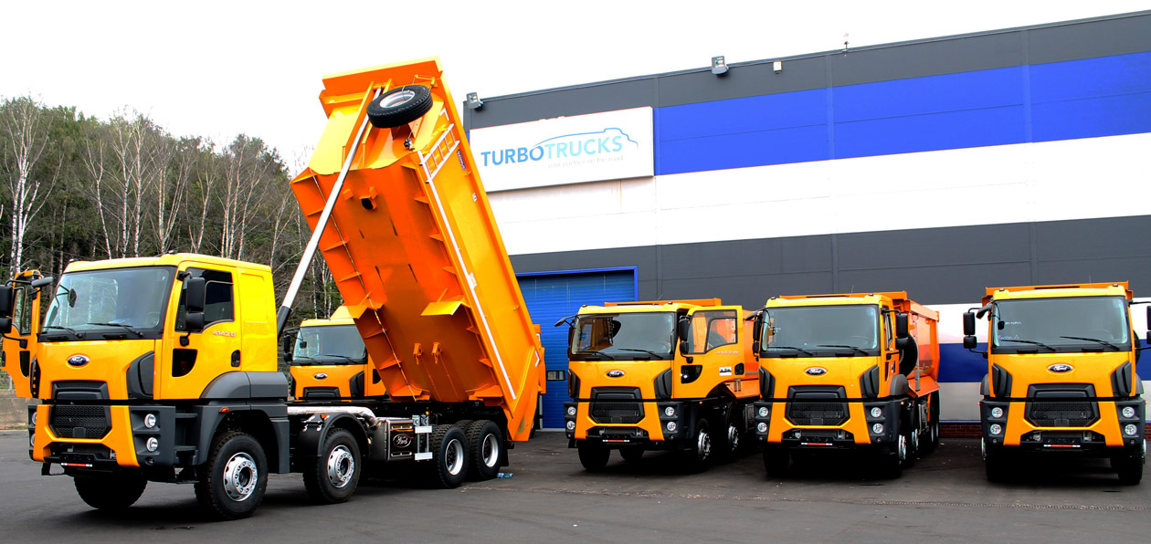 20 самосвалов Ford Trucks приступили к работе в Московском регионе