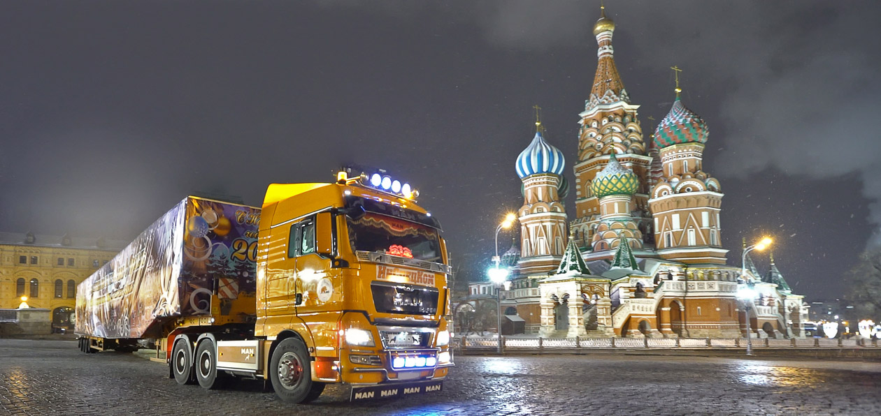 MAN TGX доставил главную елку страны
