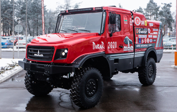 МАЗ представил «капотник» для «Дакара»