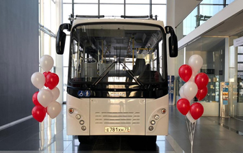 «СИМАЗ» представил в Оренбурге новый полунизкопольный автобус