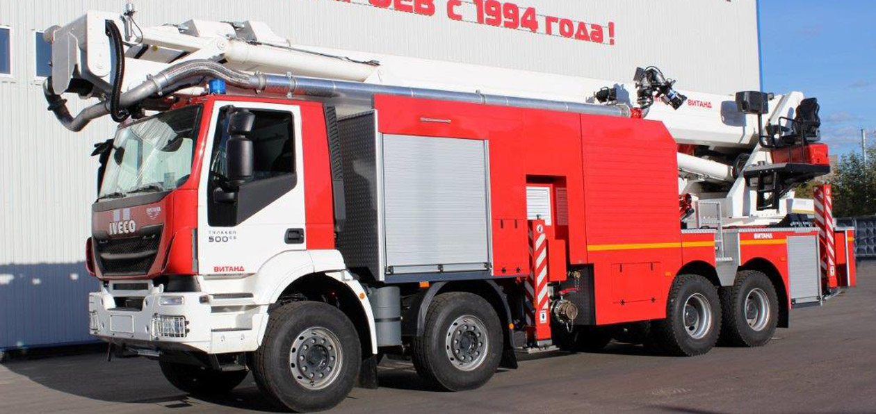 Iveco-AMT поставила пеноподъемник нефтеперерабатывающему заводу