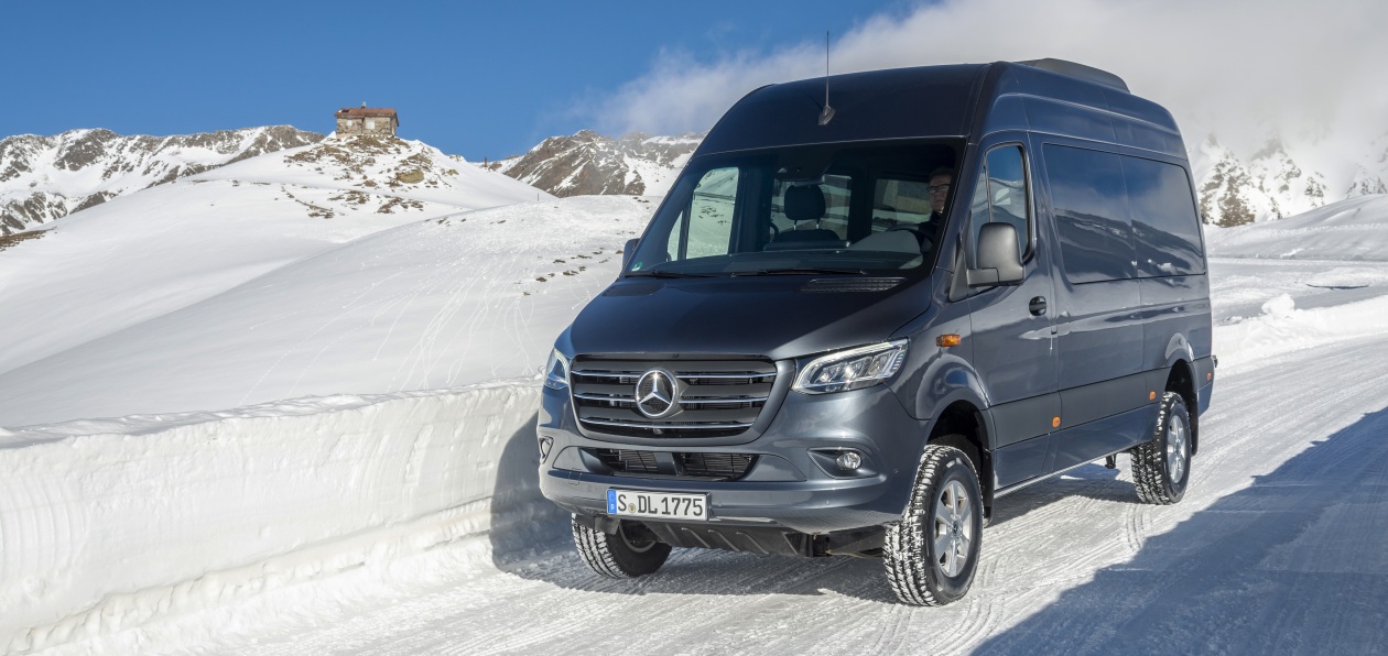 Полноприводный Mercedes Sprinter получил российский ценник