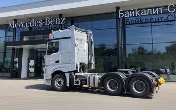 До России доехал самый мощный Mercedes Actros