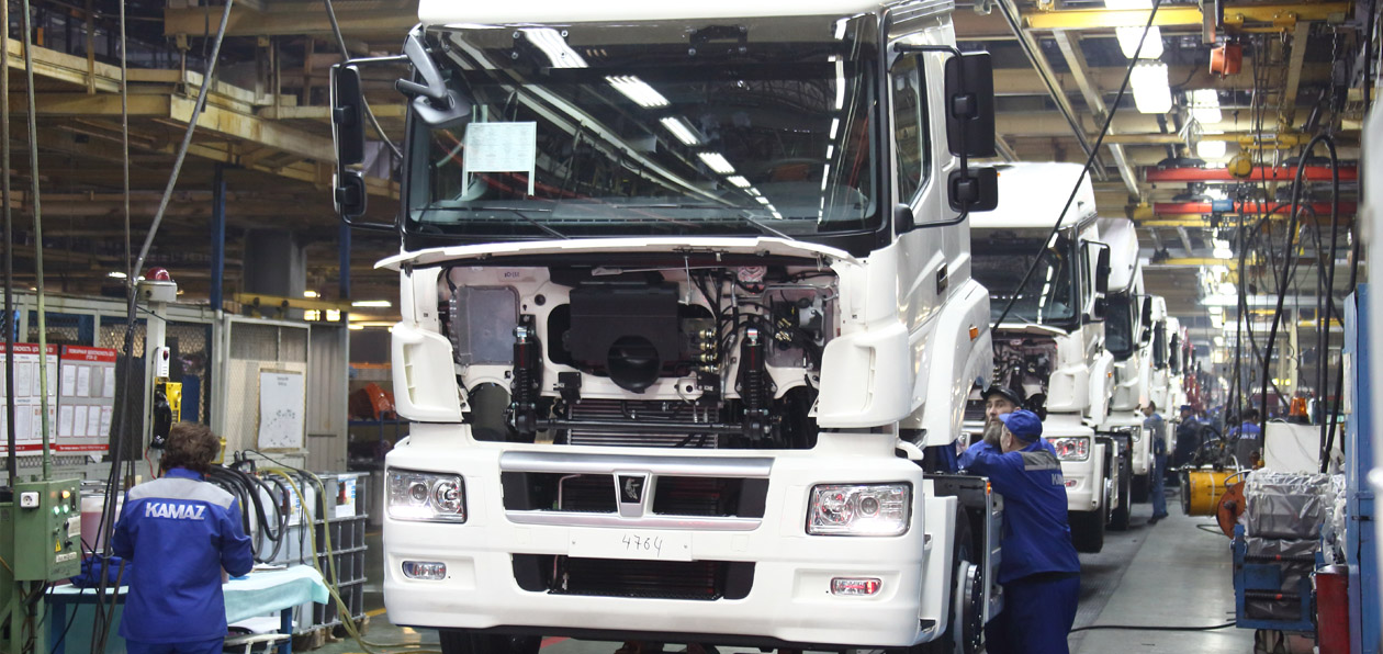 КАМАЗ, ГАЗ и Scania помогли рынку грузовиков выйти в плюс