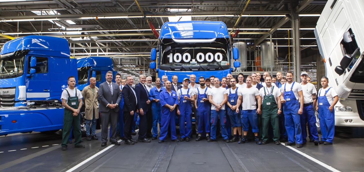 DAF выпустил 100-тысячный грузовик семейств CF и XF