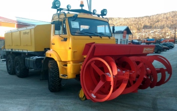 КАМАЗ разработал новую снегоуборочную машину