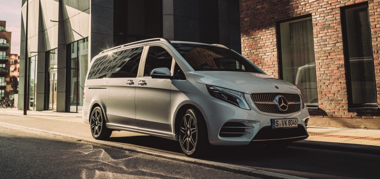 Mercedes объявил цены на V-Class в версии AMG Line