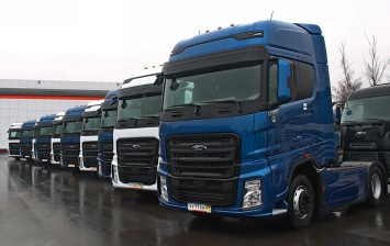 Ford отгрузил уфимскому перевозчику десять тягачей F-Max