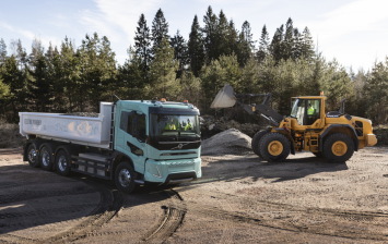 Volvo Trucks представил концепты тяжелых грузовиков на электротяге