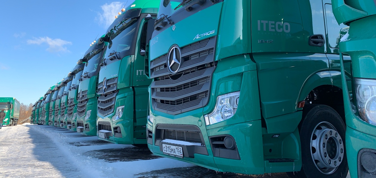 Mercedes-Benz поставил 52 тягача Actros компании «ИТЕКО»