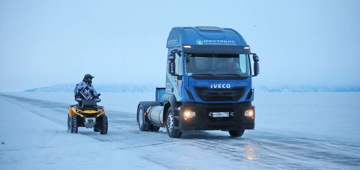 Газовый тягач Iveco установил рекорд скорости на льду