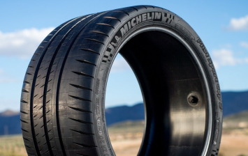 Автомобили скорой помощи поедут на шинах Michelin